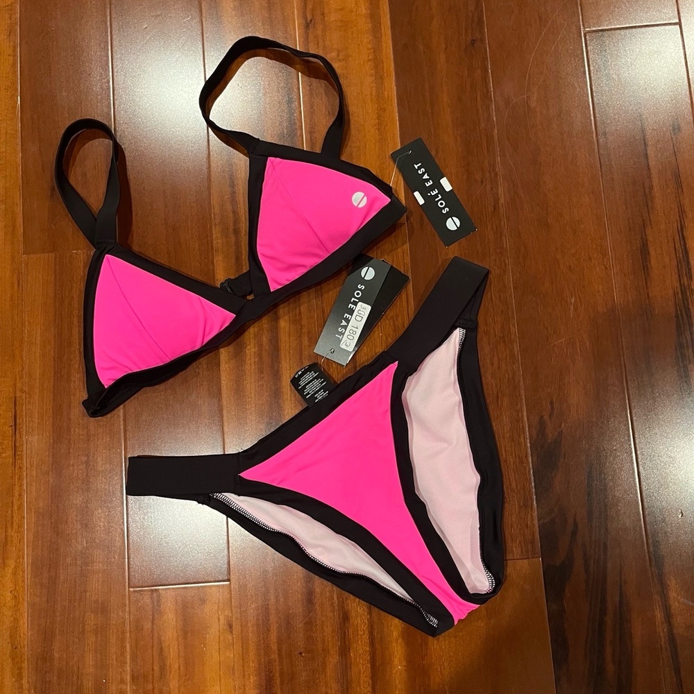 New NWT Sole East Hot Pink Triangle Bikini Two Piece‎ Swim Set Black Trim Large